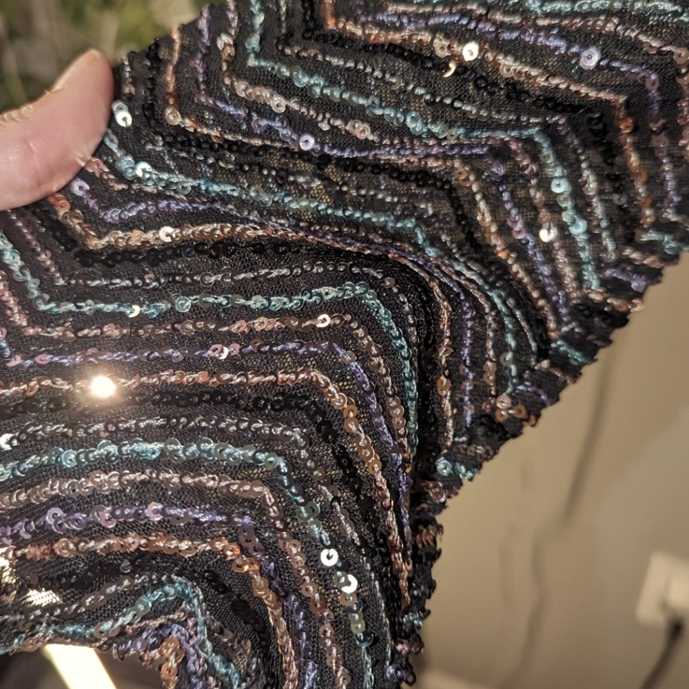🎉🥳🥳 Crystal Doll NWT 🥳🥳🎉🎉 size (S) Sequin Mini Dress
